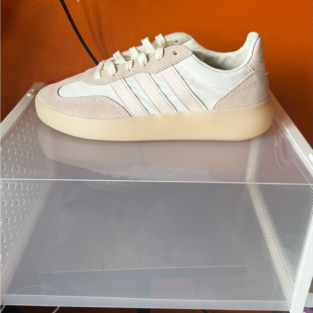 adidas Women Cream & White Retro Court Sneaker